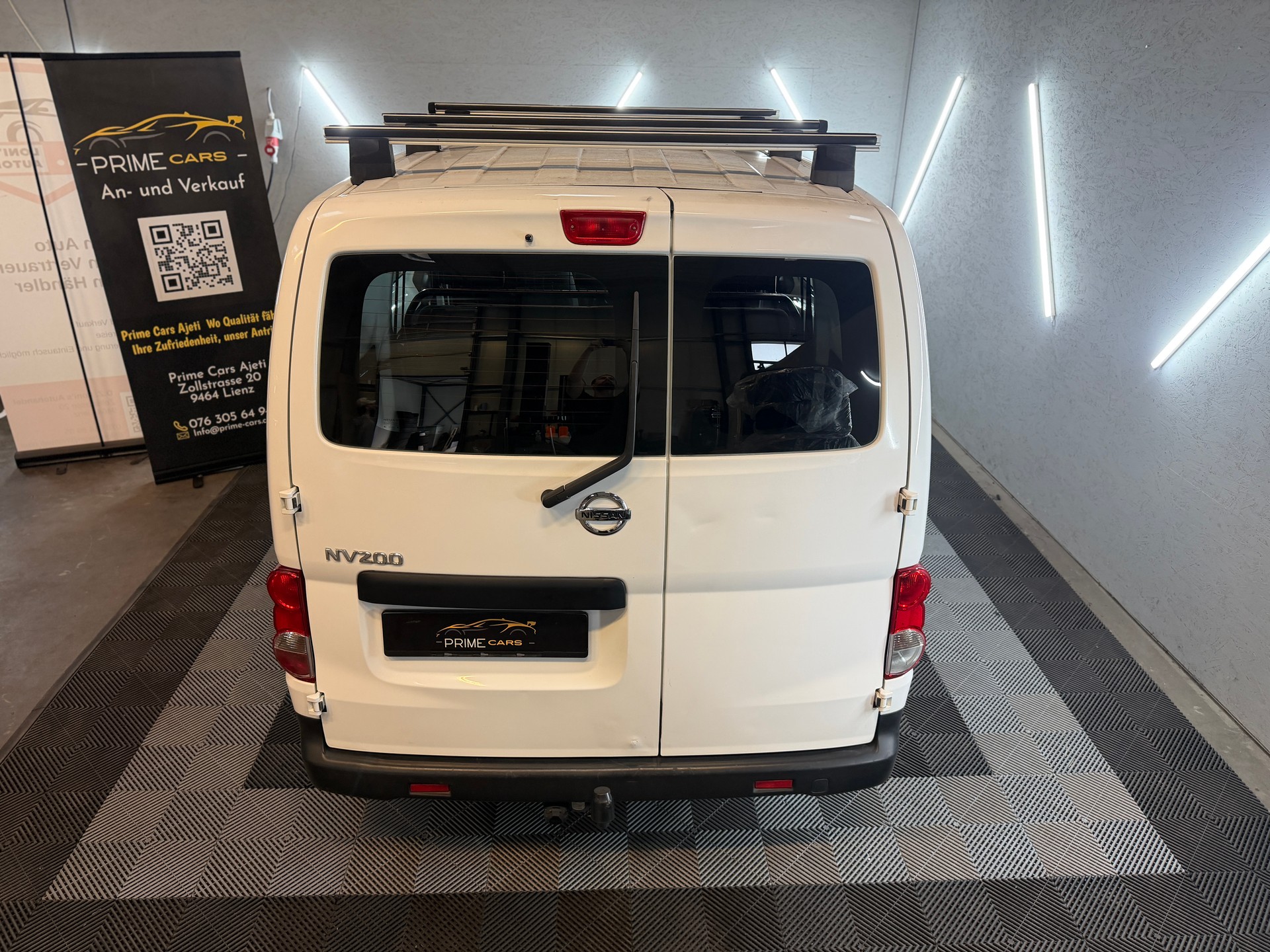 NISSAN NV200-image-11