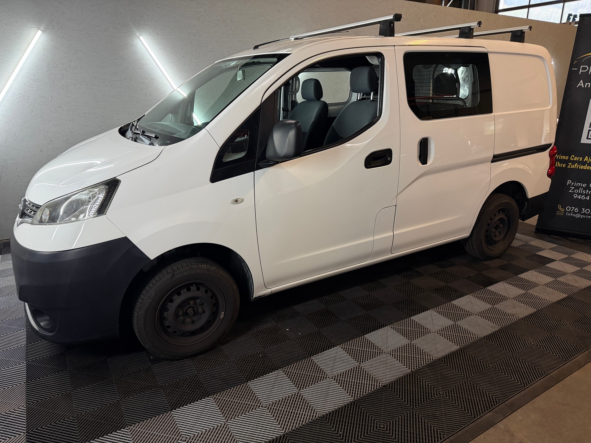 NISSAN NV200-image-5