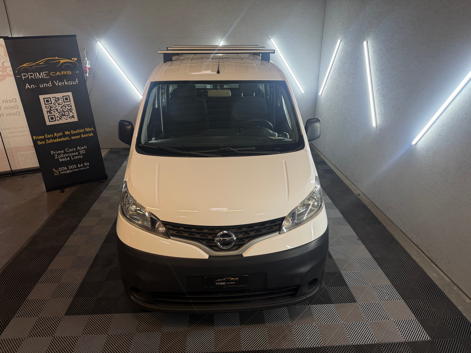 NISSAN NV200-image-4