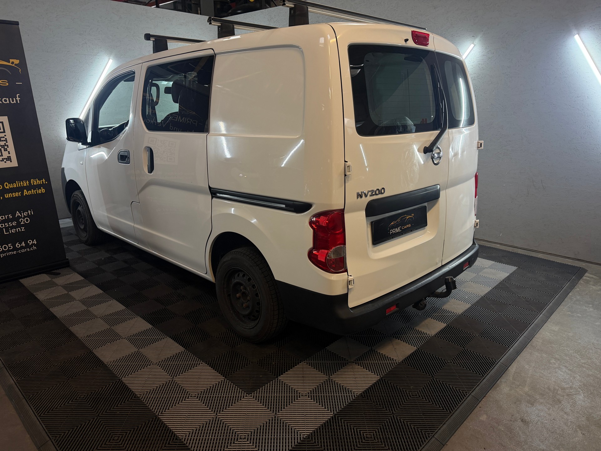 NISSAN NV200-image-9