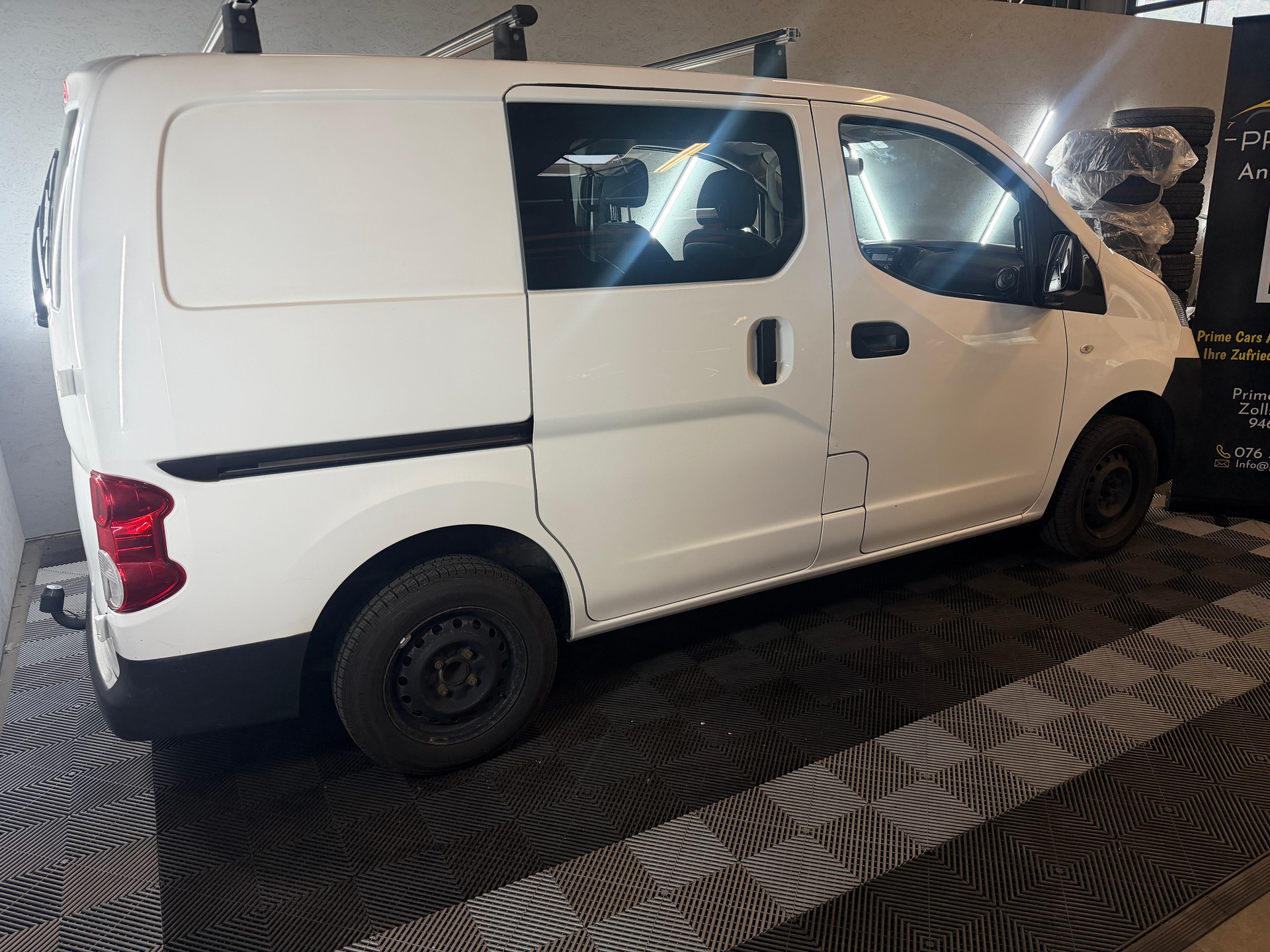 NISSAN NV200-image-6