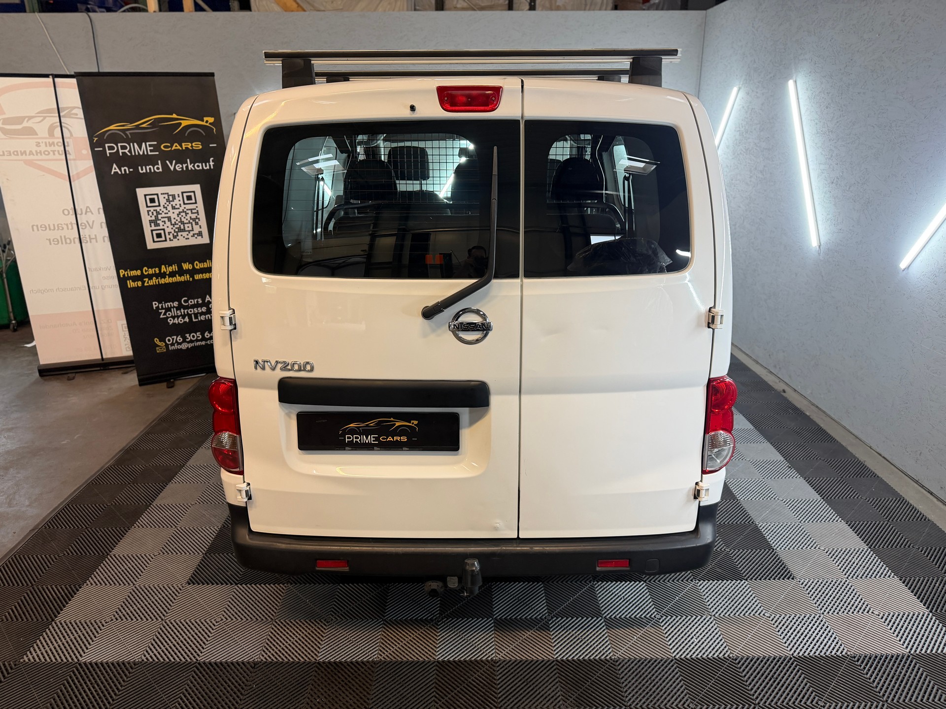 NISSAN NV200-image-10