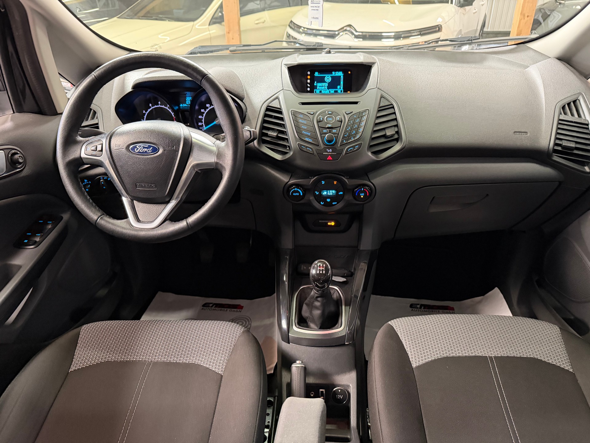 FORD EcoSport 1.0 SCTi Trend-image-7