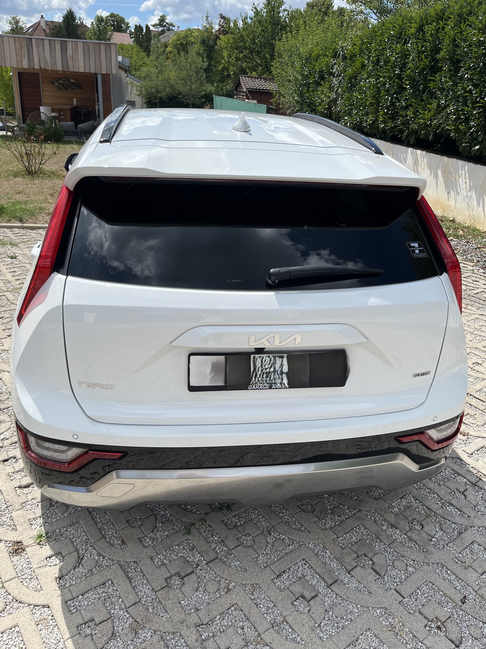 KIA NIRO-image-1