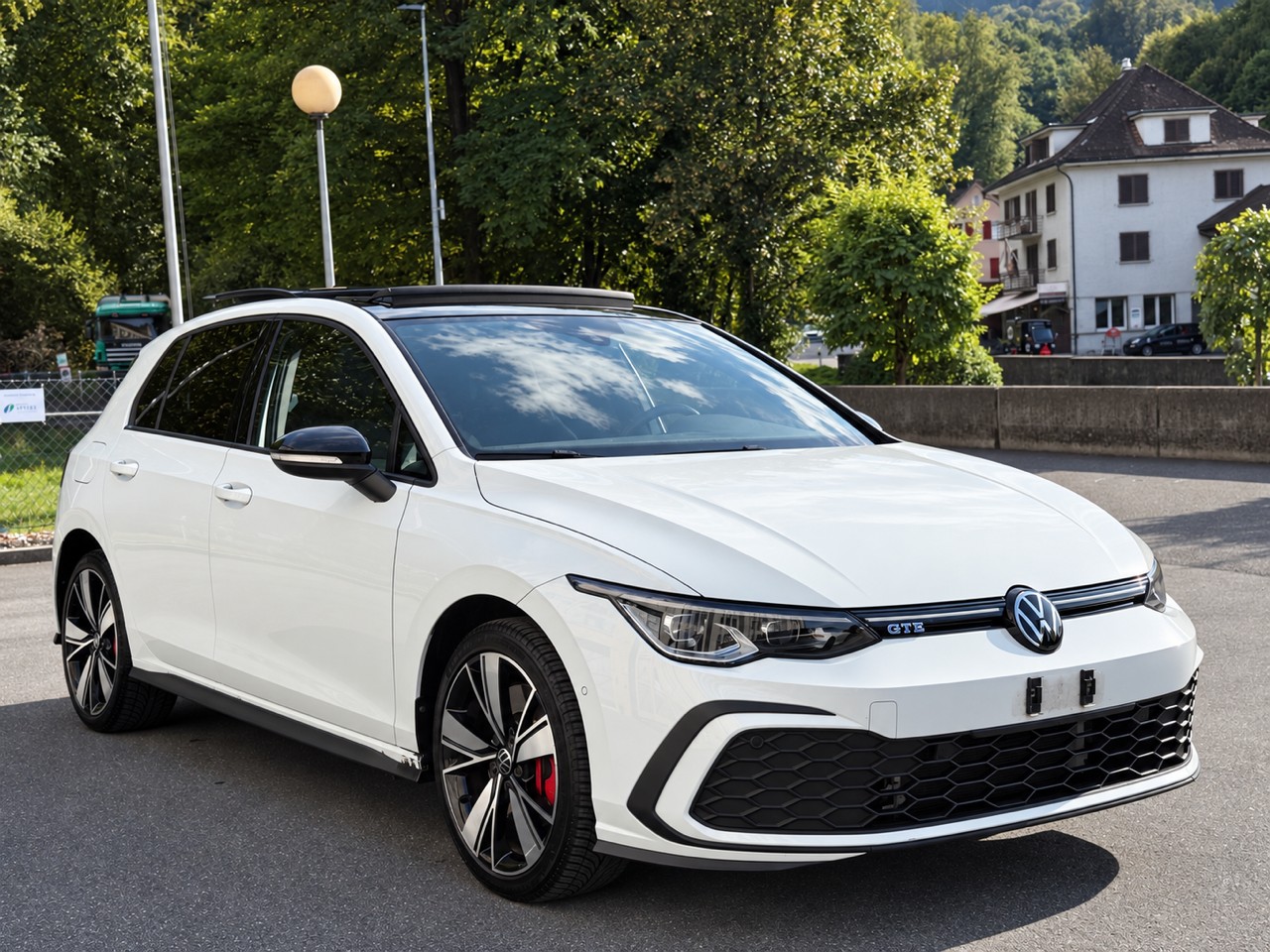 VW Golf 1.4 TSI PHEV GTE-image-11