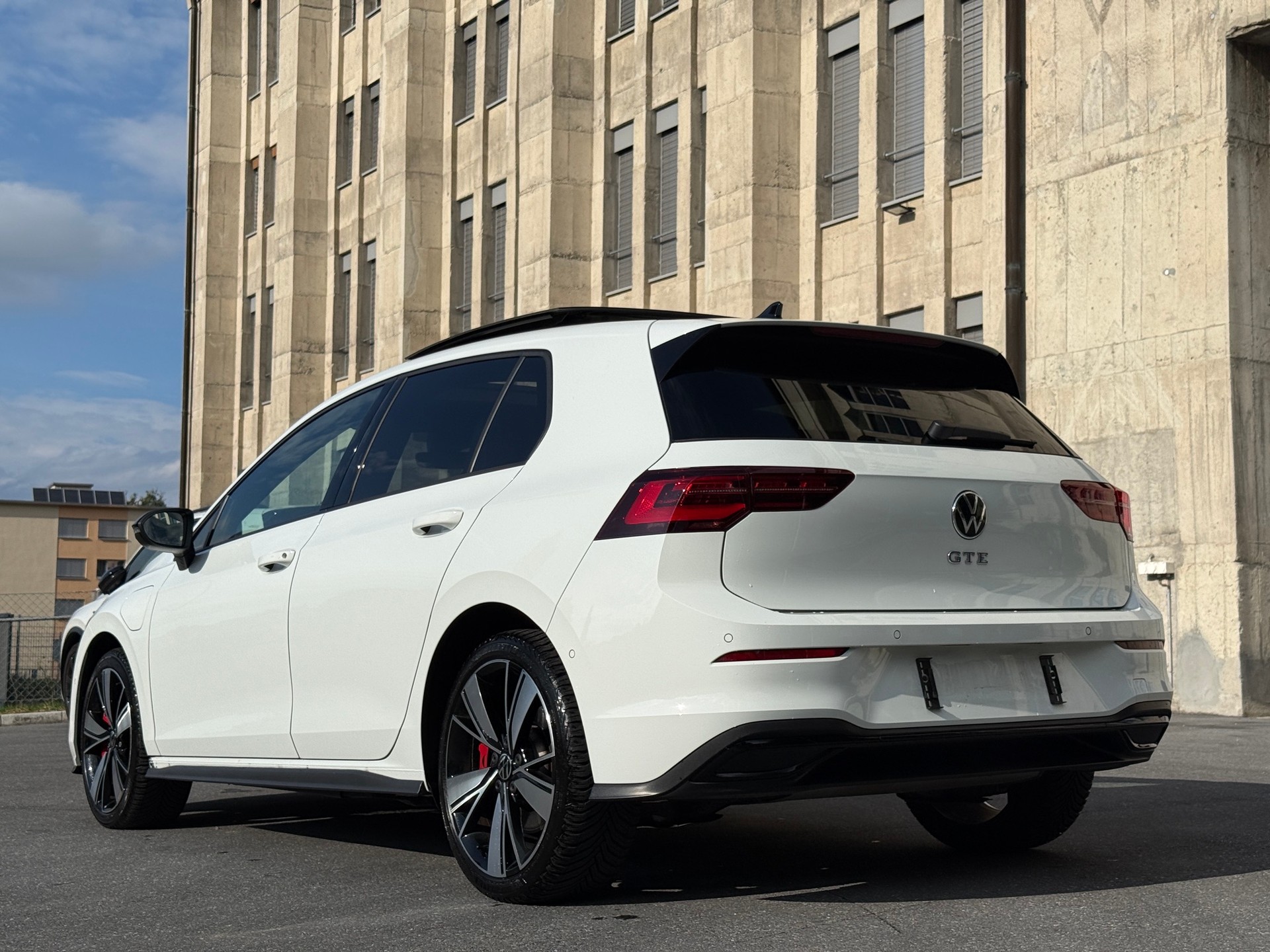 VW Golf 1.4 TSI PHEV GTE-image-2