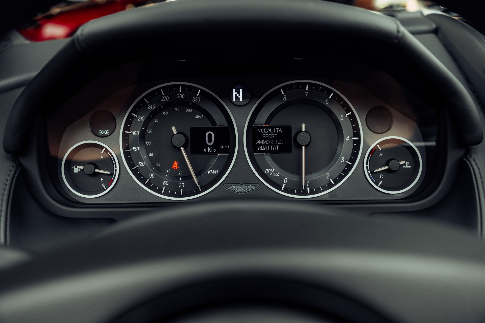 ASTON MARTIN V12 Vantage 5.9 S-image-18