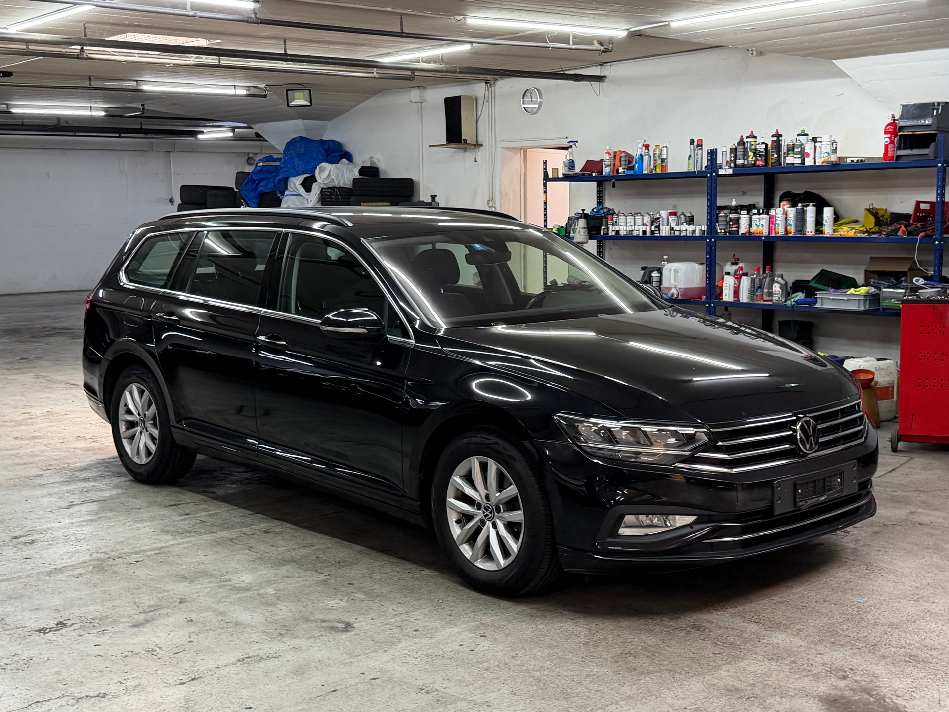 VW Passat 2.0 TDI BMT Business DSG-image-2