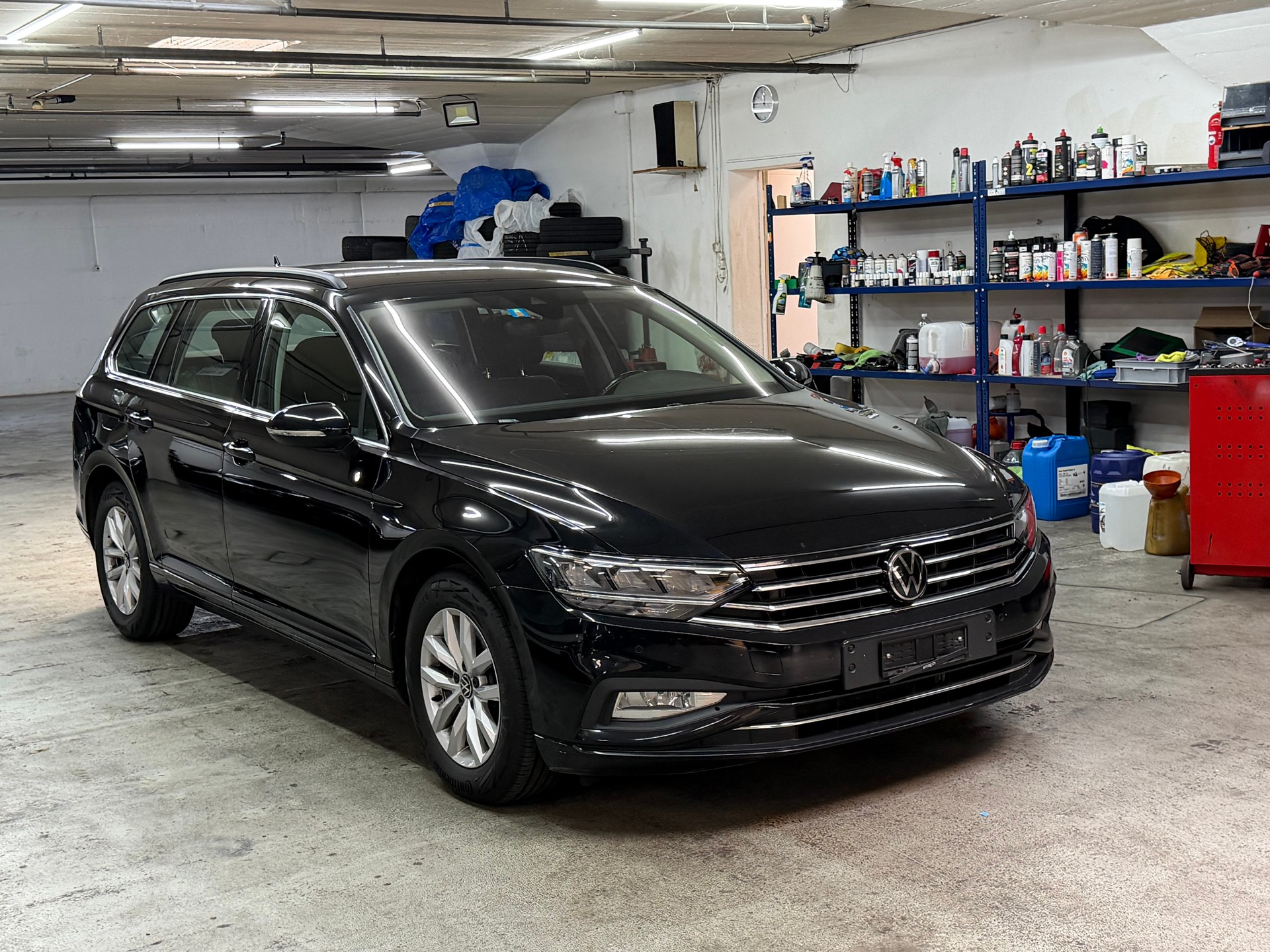 VW Passat 2.0 TDI BMT Business DSG-image-5