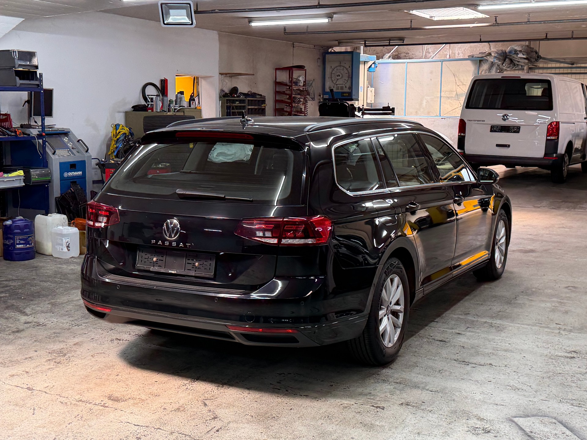 VW Passat 2.0 TDI BMT Business DSG-image-3