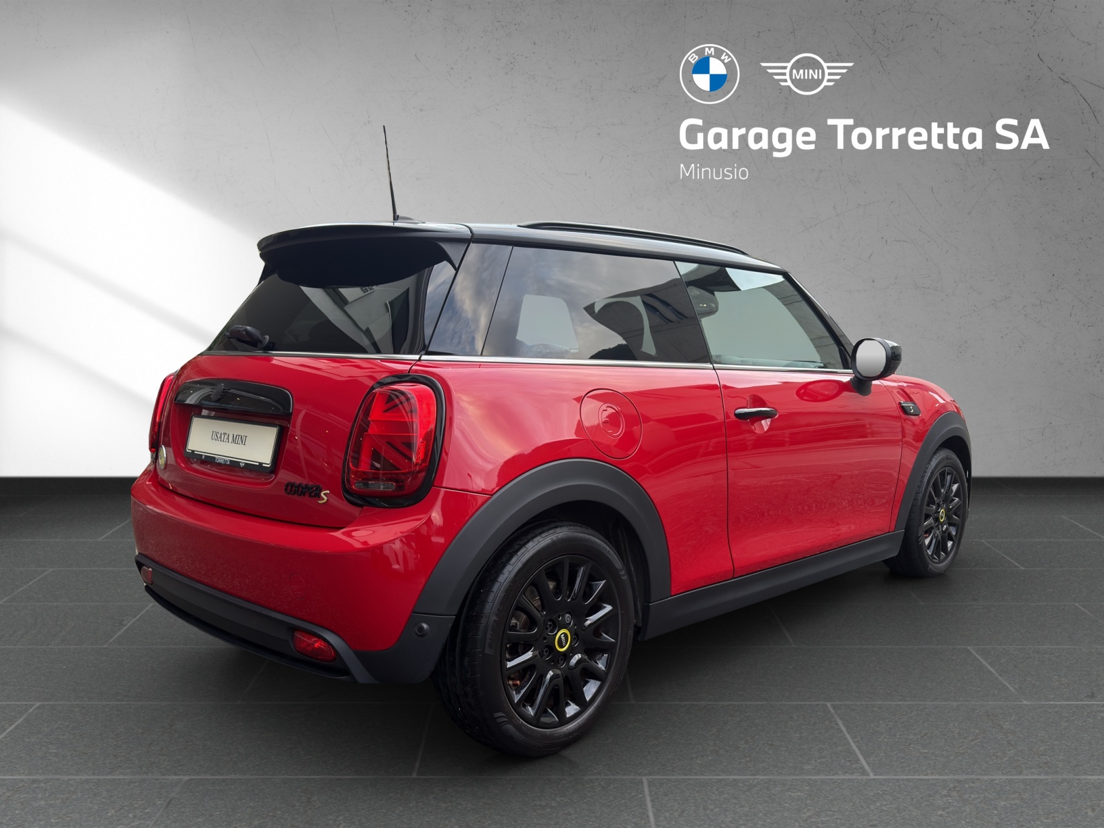 MINI Cooper SE-image-4