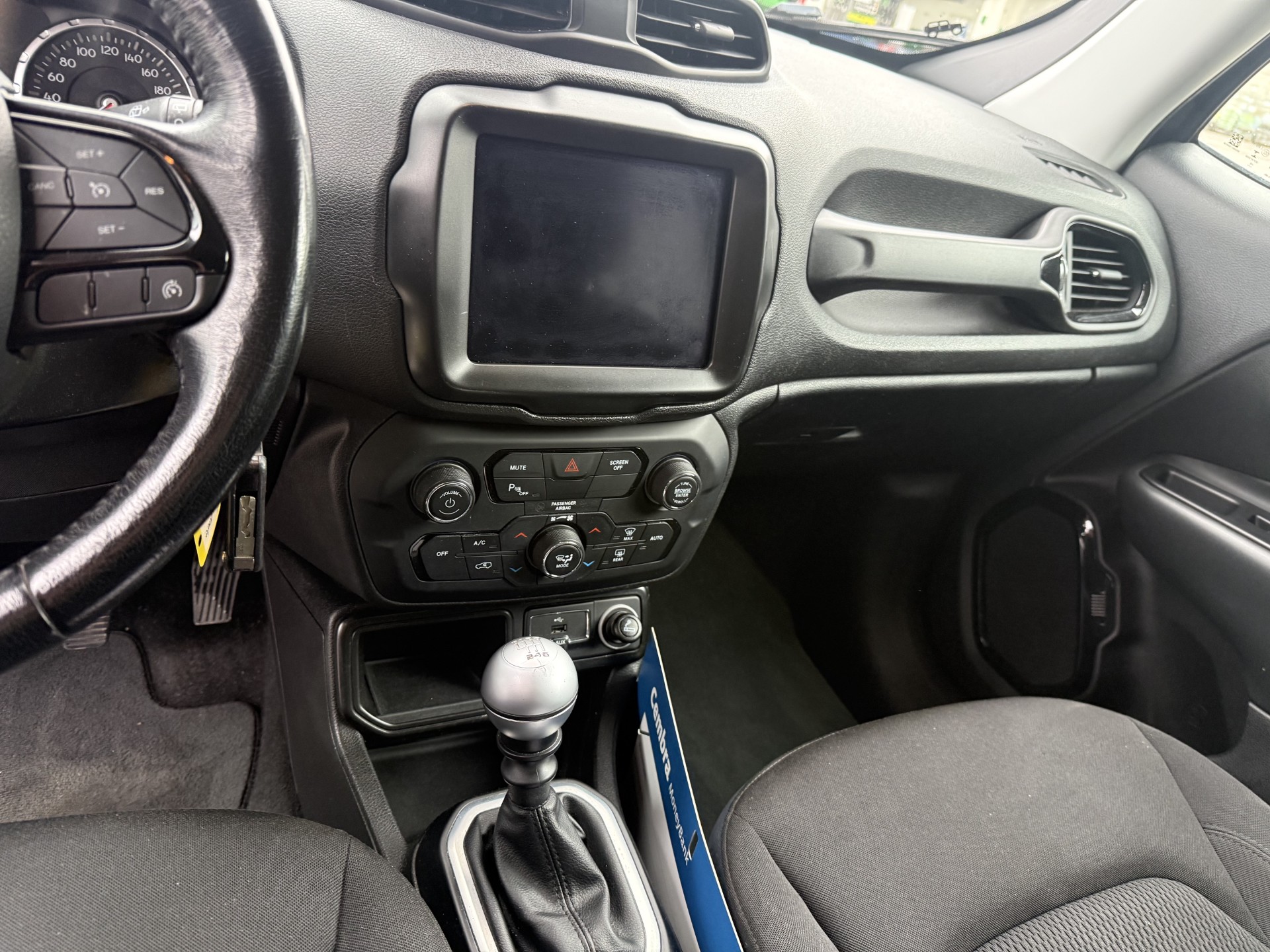 JEEP Renegade 1.4 Turbo Street Edition-image-9