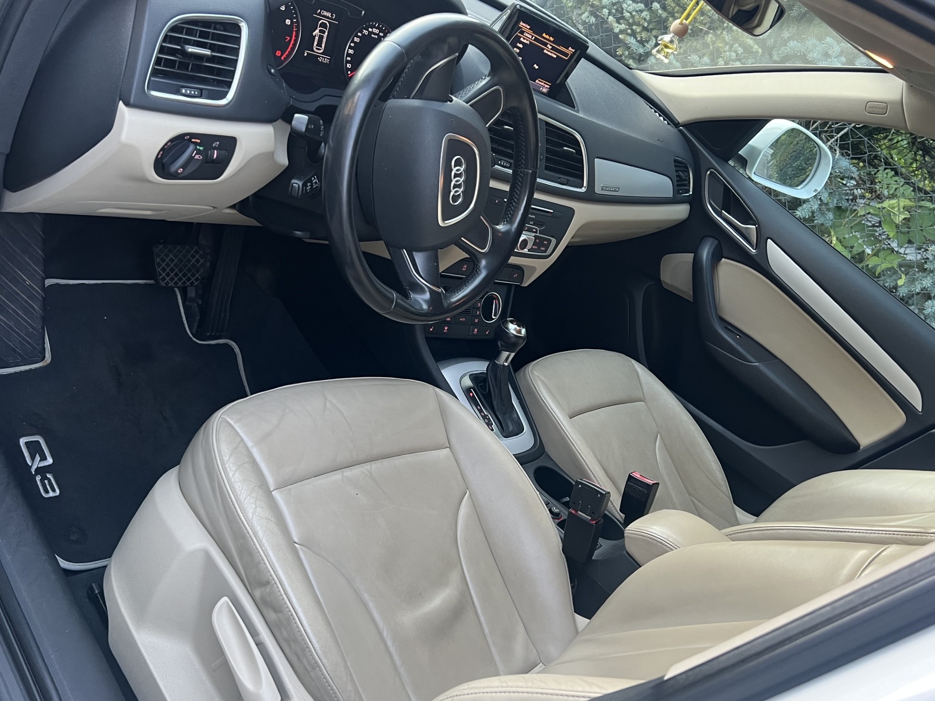 AUDI 2.0 TFSI quattro S-Tronic-image-4