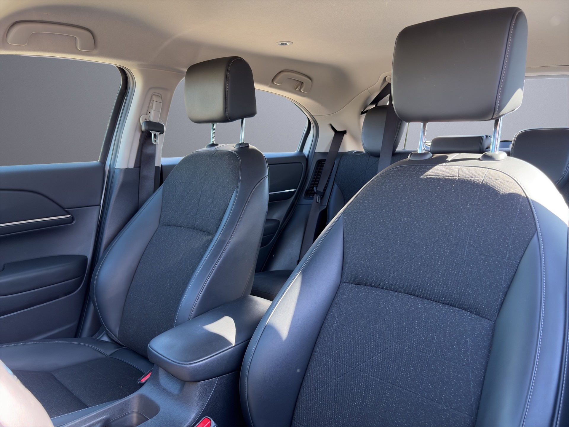 HONDA HR-V 1.5 i-MMD Advance-image-11