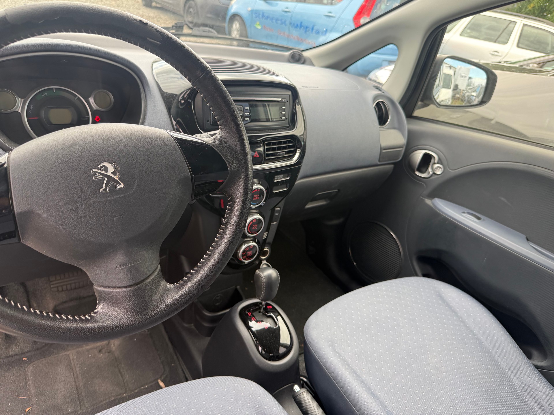 PEUGEOT iON Active-image-4