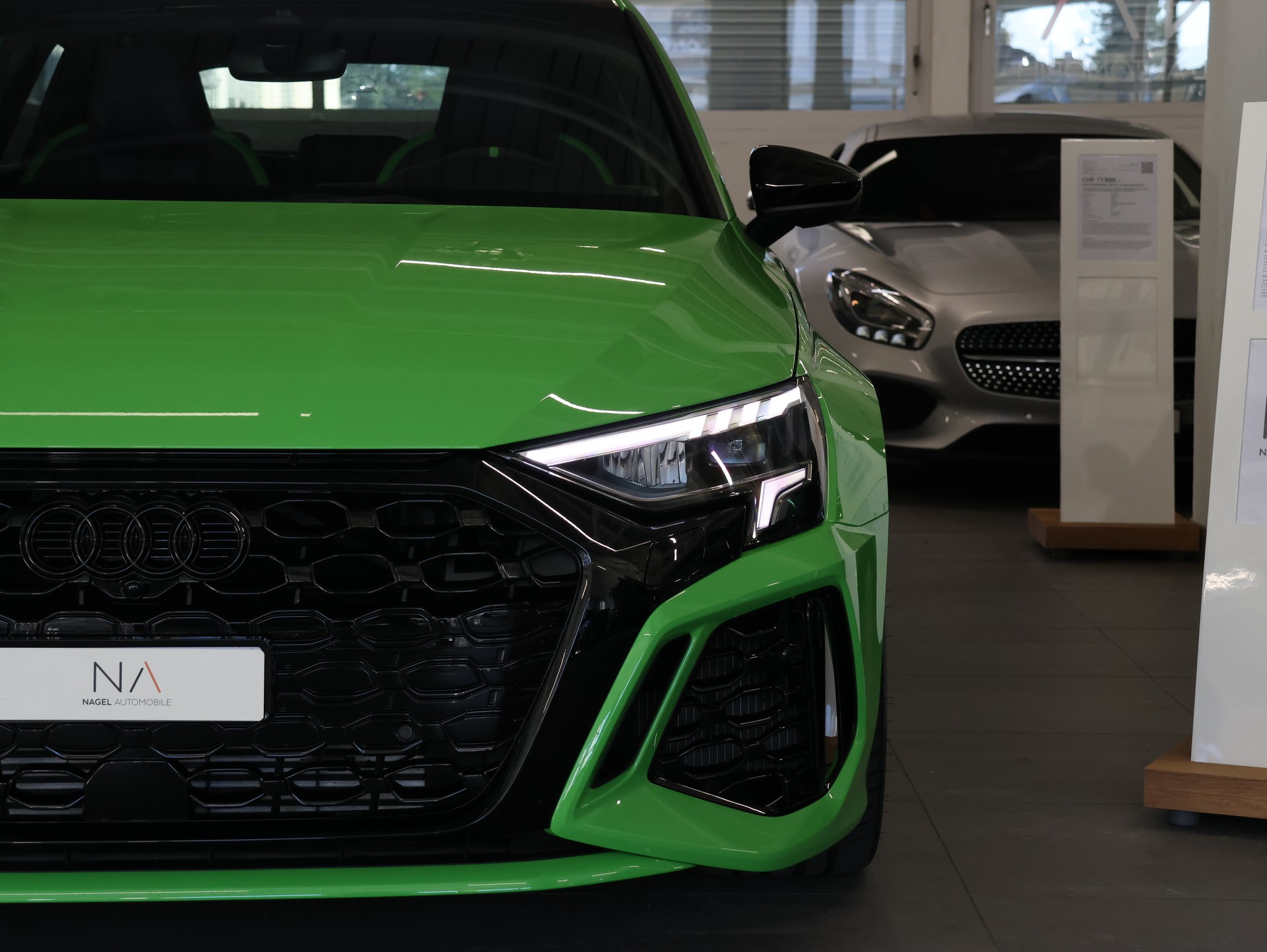 AUDI RS3 Sportback 2.5 TSI quattro S-tronic *AKRAPOVIC-ABGASANLAGE* KERAMIKVERSIEGLUNG *-image-3