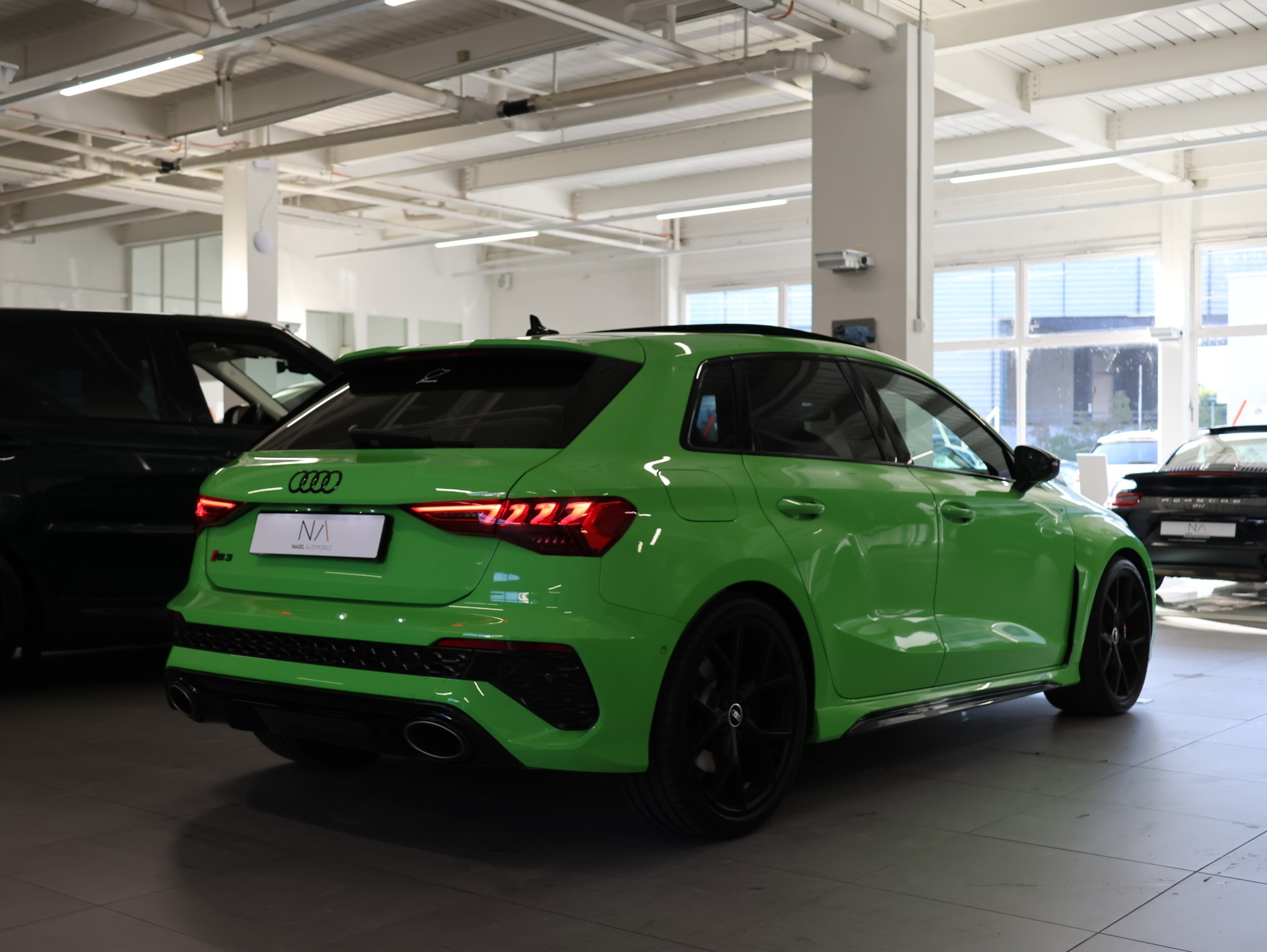 AUDI RS3 Sportback 2.5 TSI quattro S-tronic *AKRAPOVIC-ABGASANLAGE* KERAMIKVERSIEGLUNG *-image-7