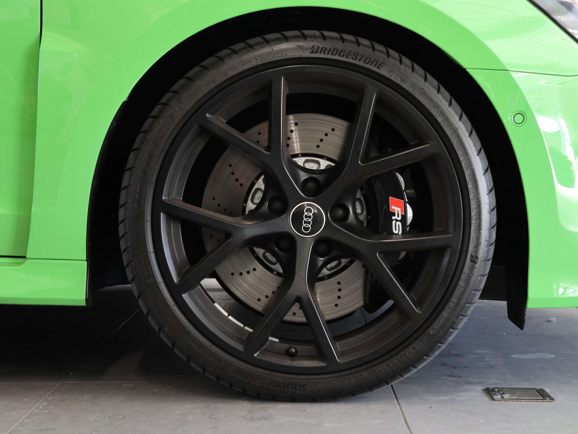 AUDI RS3 Sportback 2.5 TSI quattro S-tronic *AKRAPOVIC-ABGASANLAGE* KERAMIKVERSIEGLUNG *-image-10