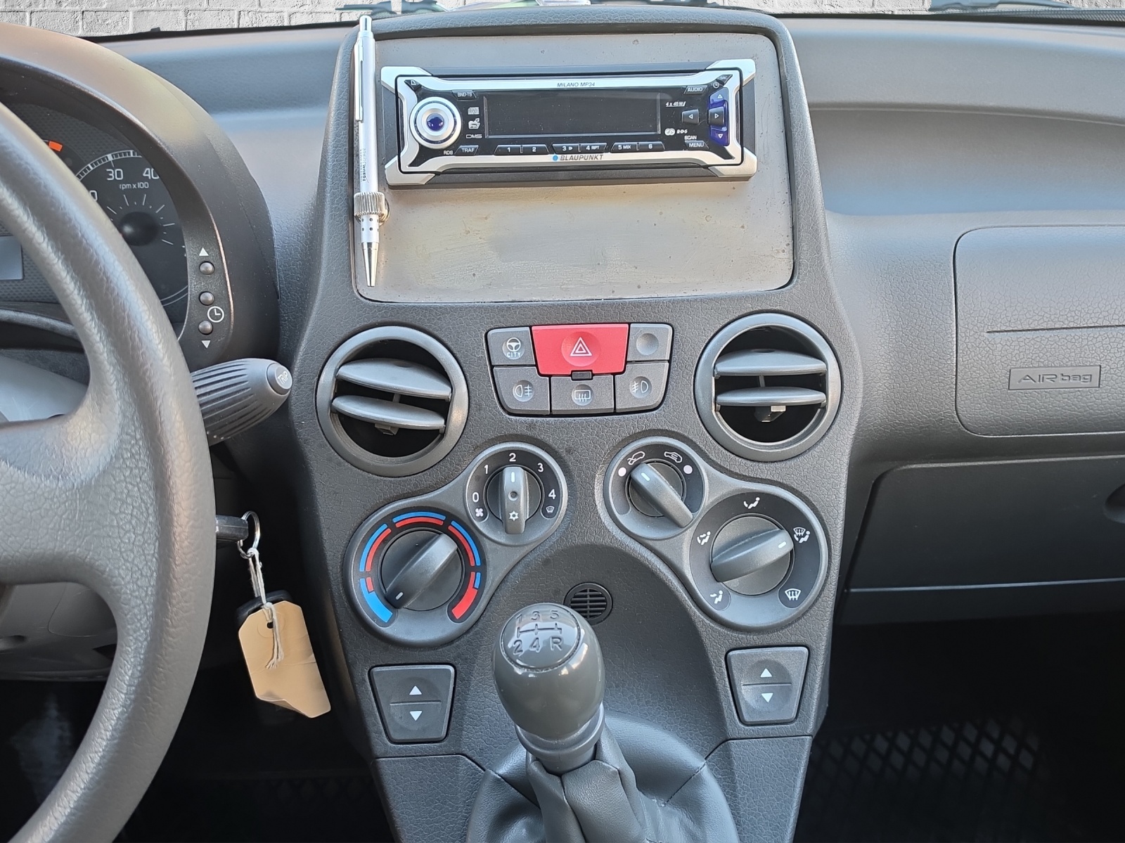 FIAT Panda 1.3 16V JTD Climbing 4x4-image-13