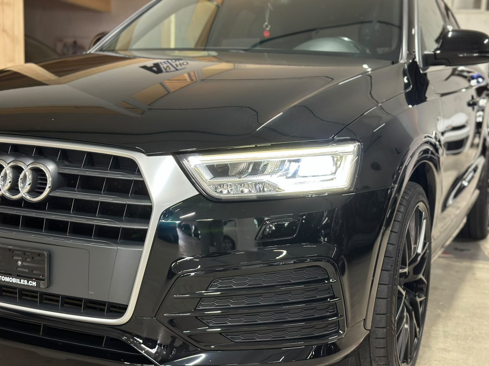AUDI Q3 2.0 TFSI sport quattro S-tronic-image-7