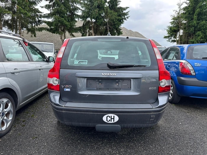 VOLVO V50 2.0D Kinetic-image-3