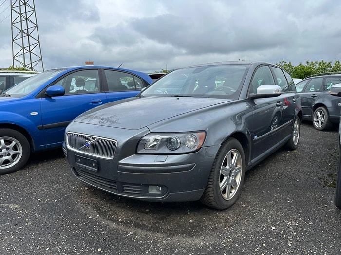 VOLVO V50 2.0D Kinetic-image-2