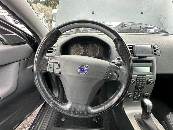 VOLVO V50 2.0D Kinetic-image-5