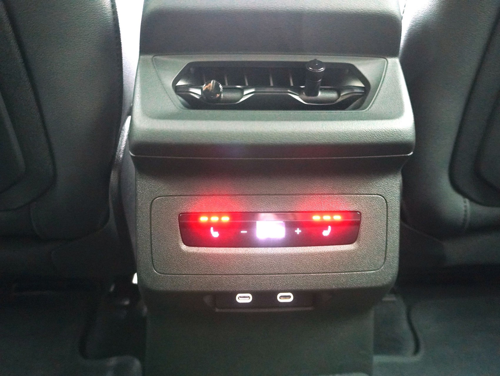 AUDI Q6 e-tron S line quattro **Audi Werksgarantie bis 02/2031**-image-15