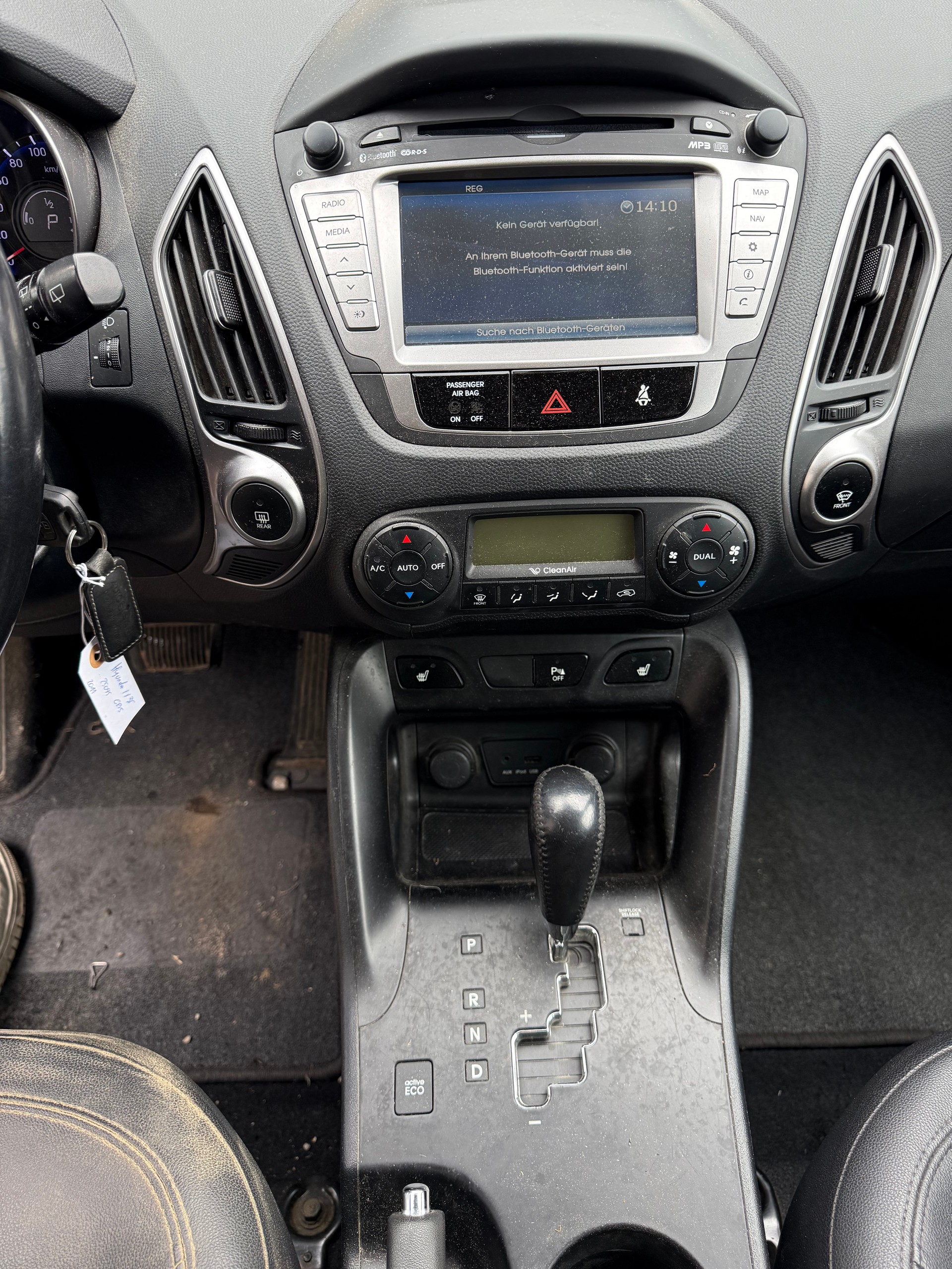 HYUNDAI iX 35 2.0 CRDi Style 4WD Automatic-image-15