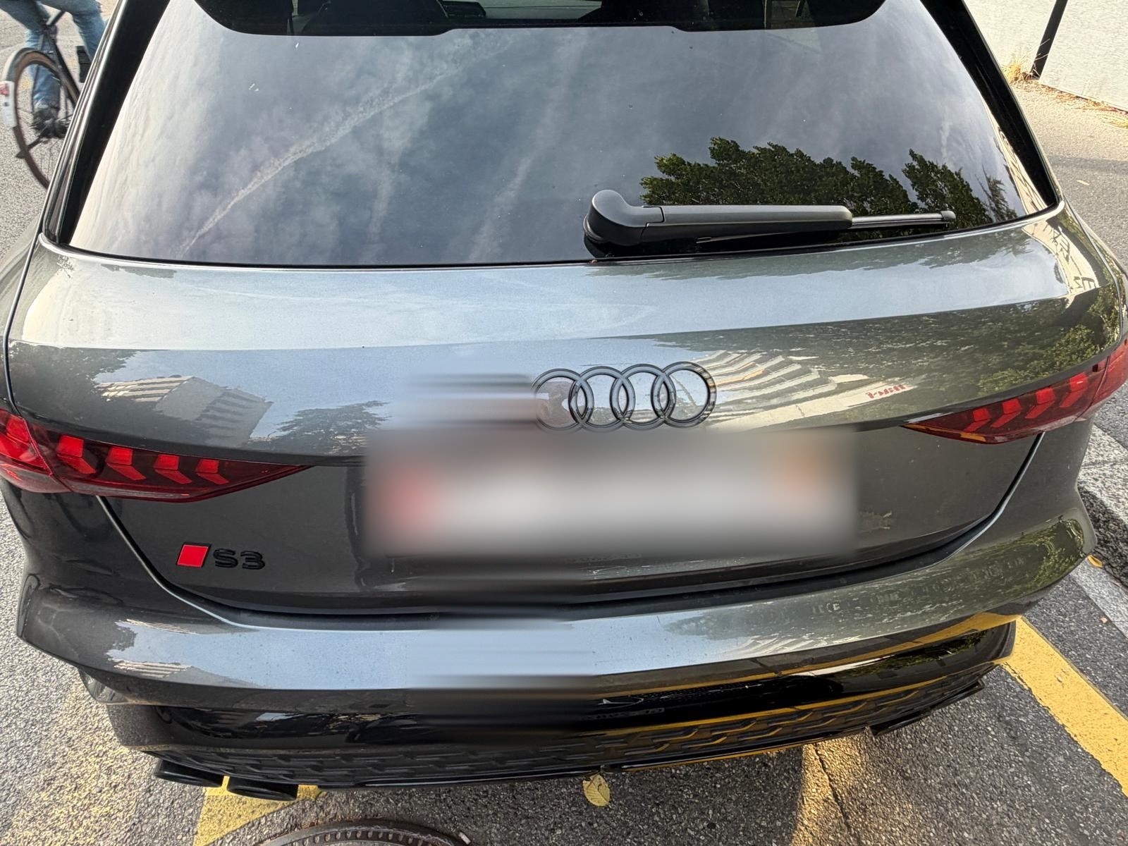 AUDI 2.0 TFSI quattro S-Tronic-image-4