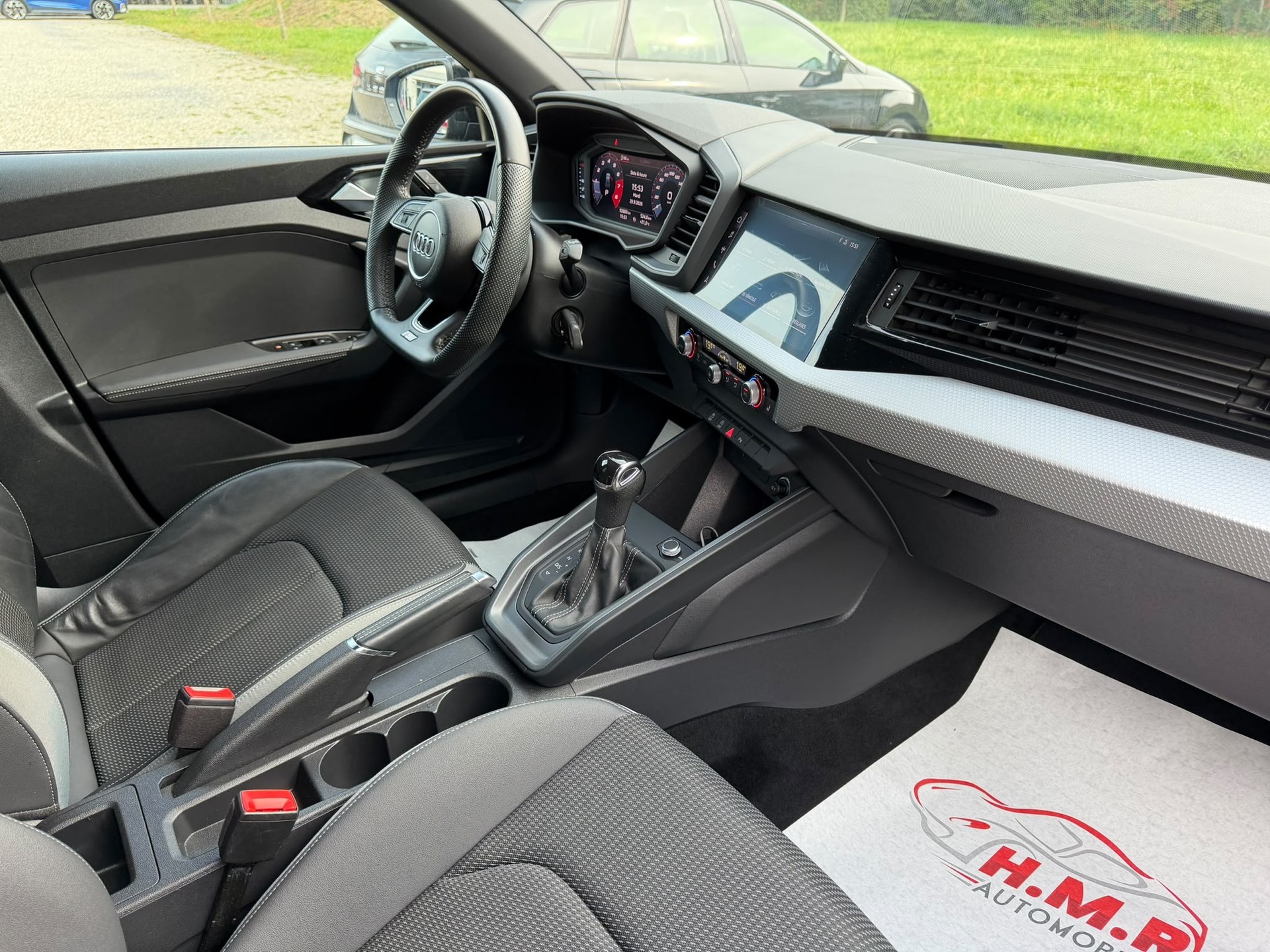 AUDI A1 Sportback 35 TFSI S Line S-tronic-image-8