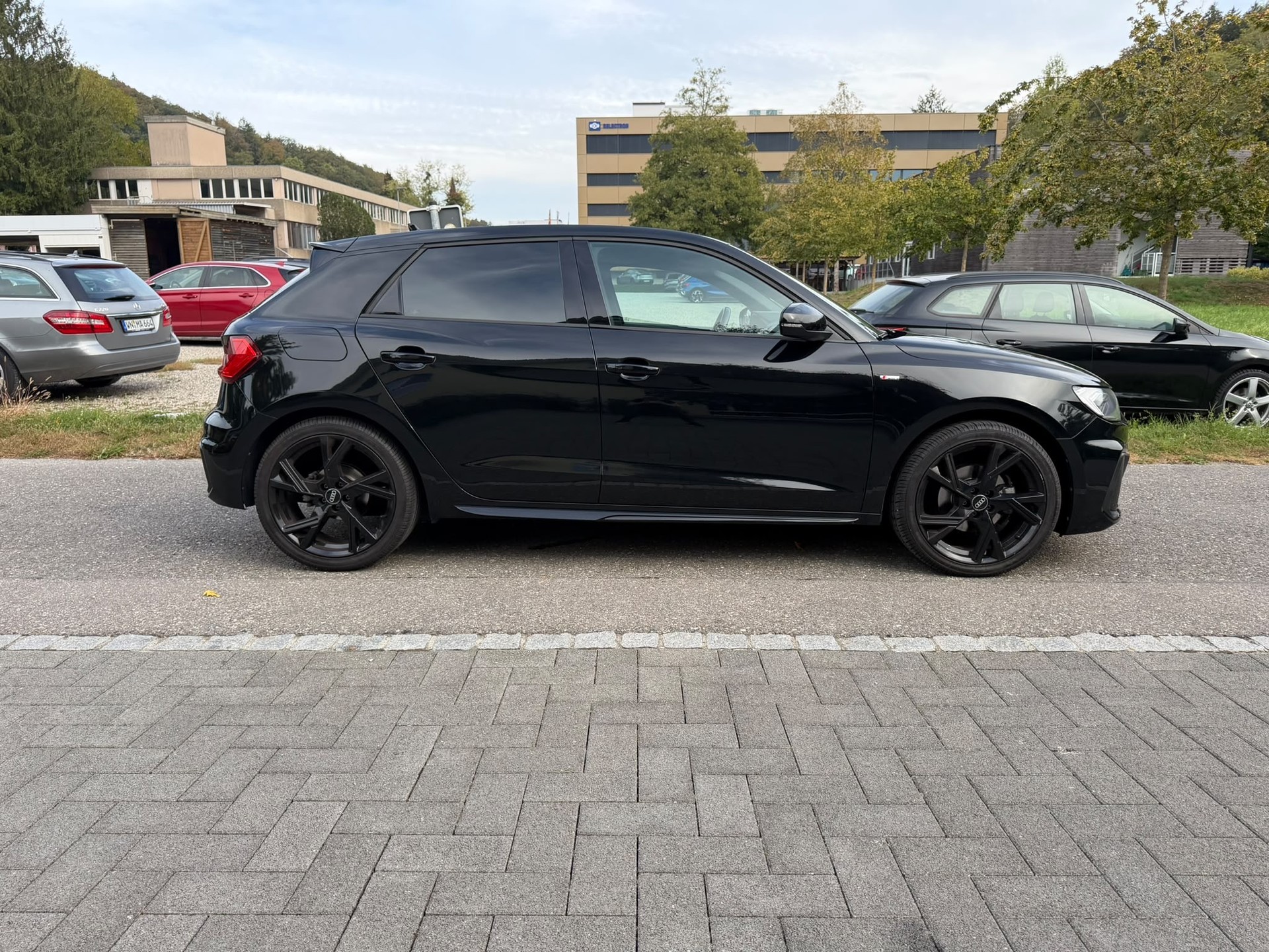 AUDI A1 Sportback 35 TFSI S Line S-tronic-image-5