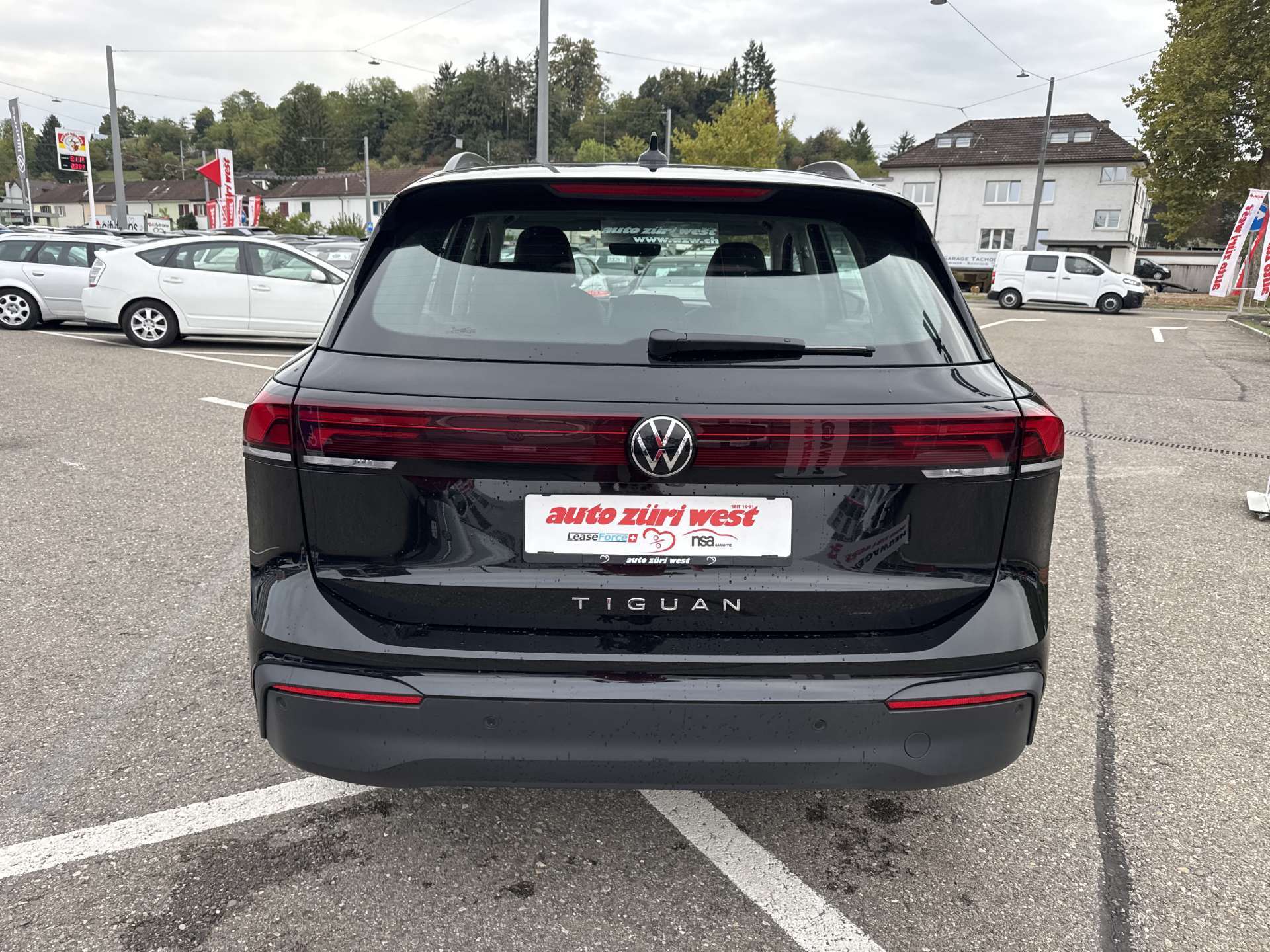 VW Tiguan 2.0 TDi SCR Life DSG-Automat-image-13