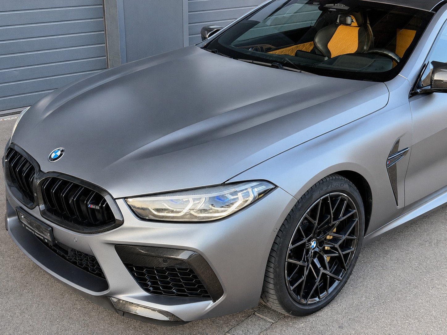 BMW M8 xDrive Steptronic M Competition Coupé | Carbon Paket | Bowers & Wilkins | 360° | ACC | Driving Assistant-image-3