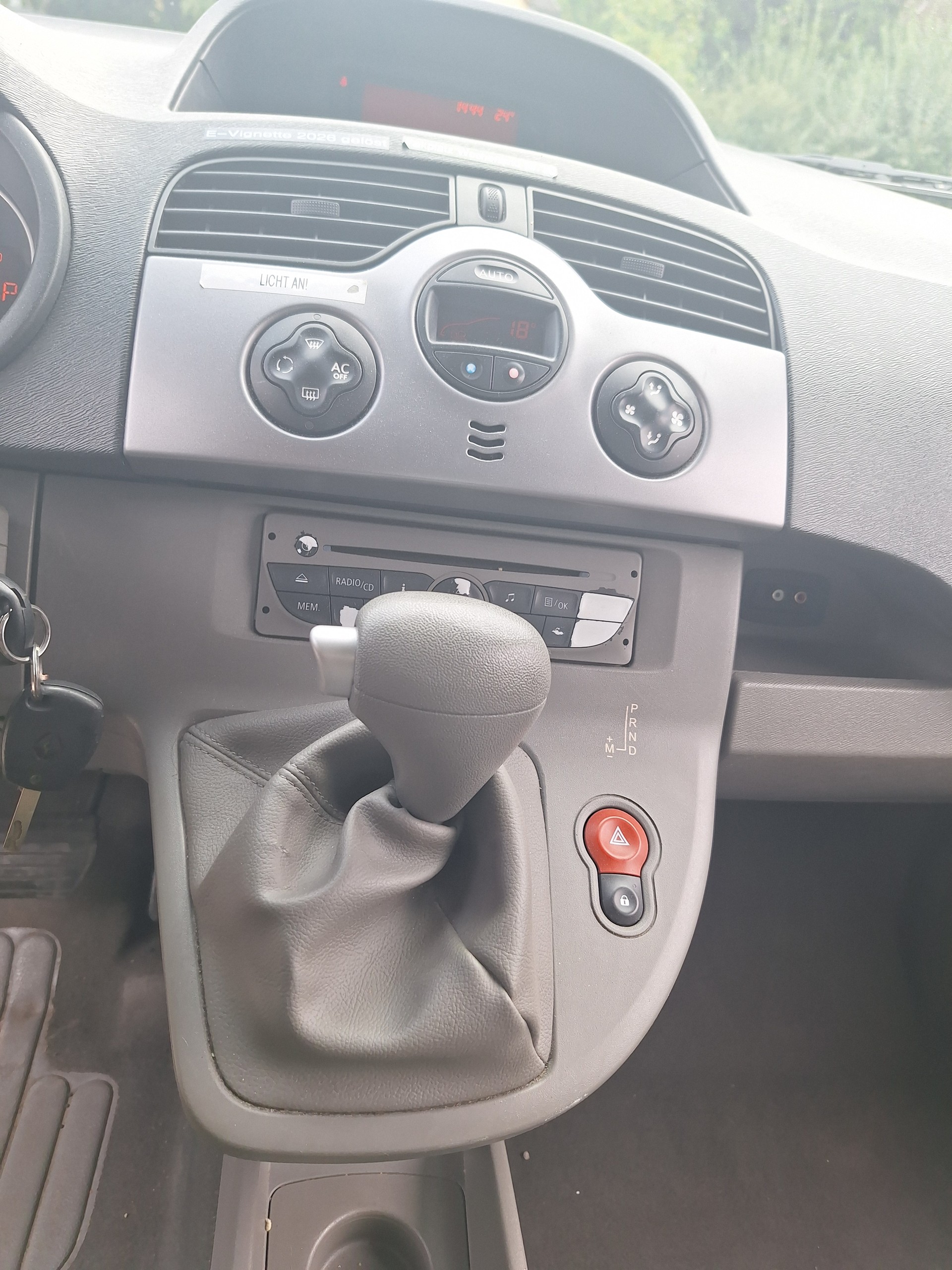 RENAULT Kangoo 1.6 16V Expression Automatic-image-8
