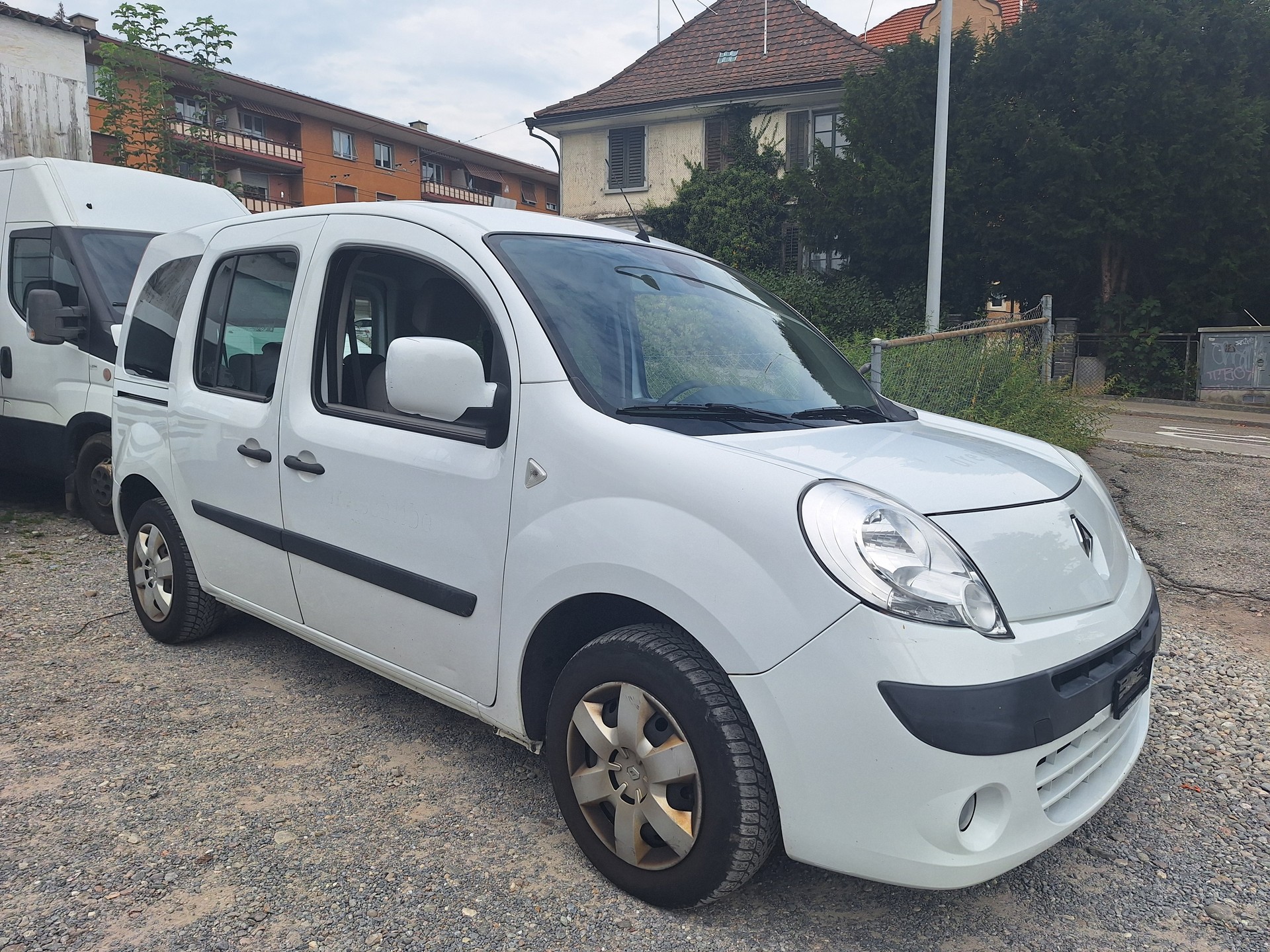 RENAULT Kangoo 1.6 16V Expression Automatic-image-1