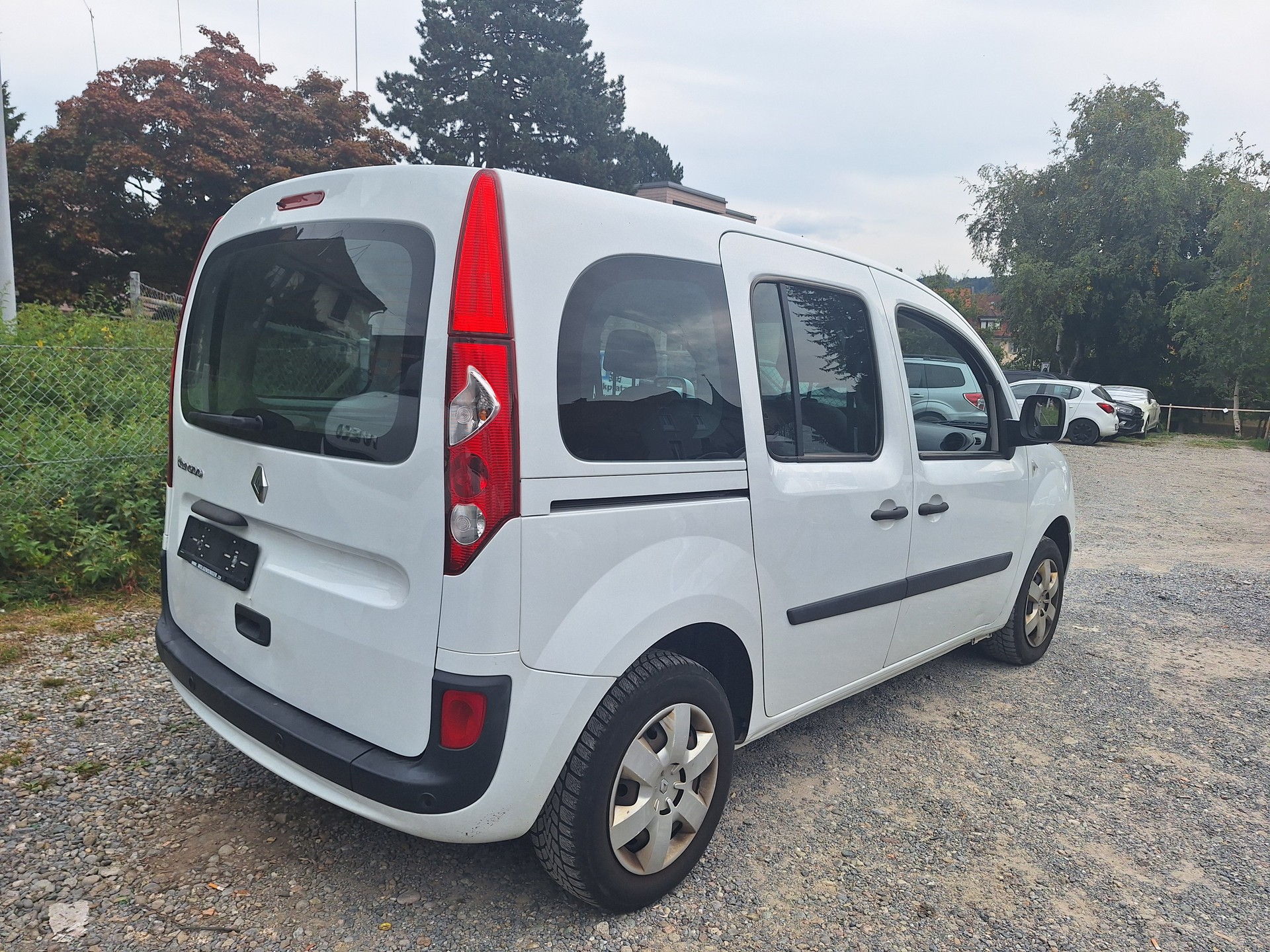 RENAULT Kangoo 1.6 16V Expression Automatic-image-5