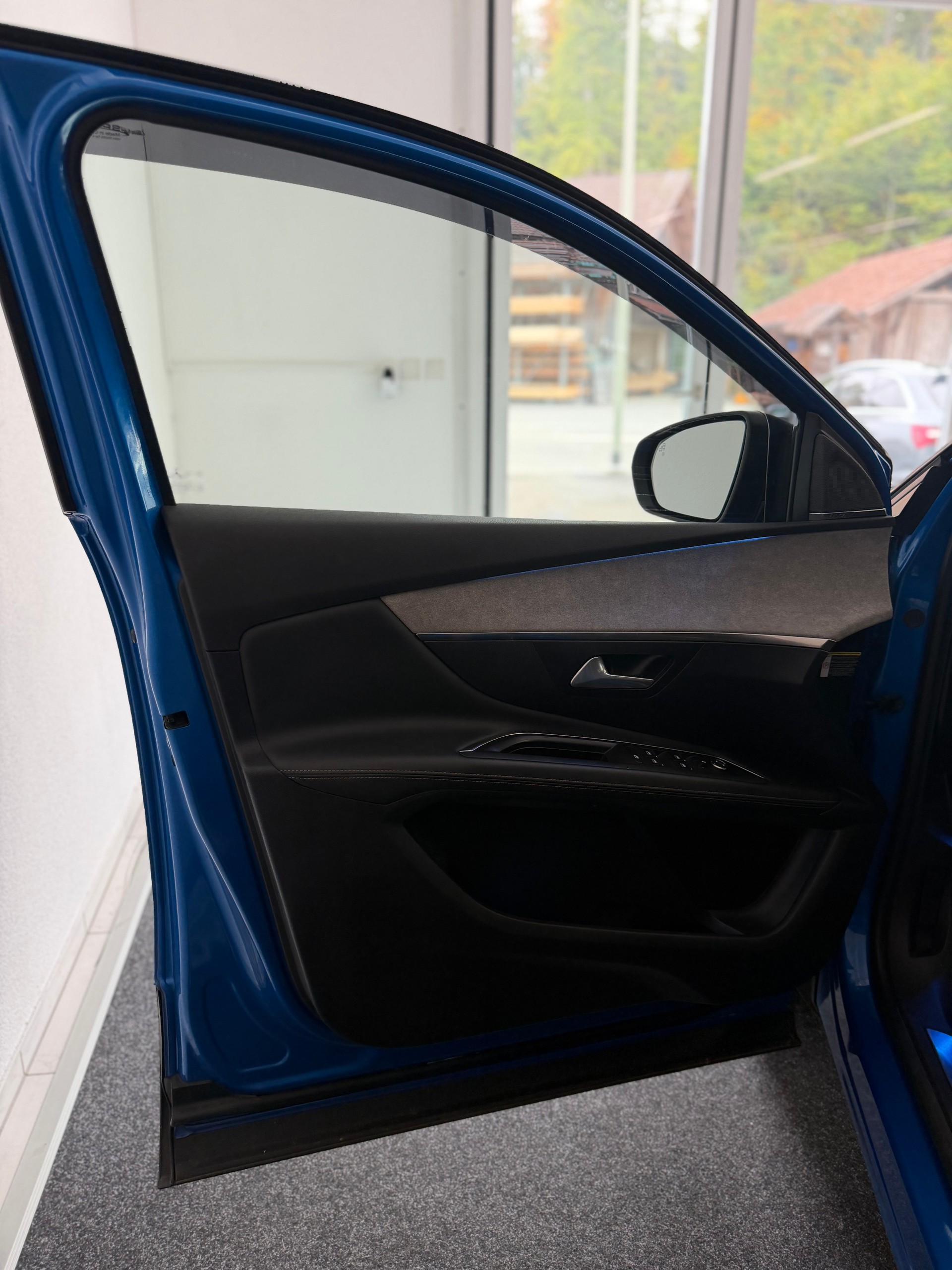 PEUGEOT 3008 1.6 PureTech GT-image-7