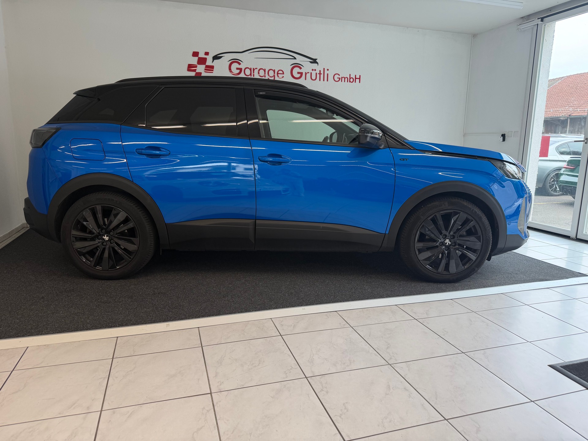 PEUGEOT 3008 1.6 PureTech GT-image-2