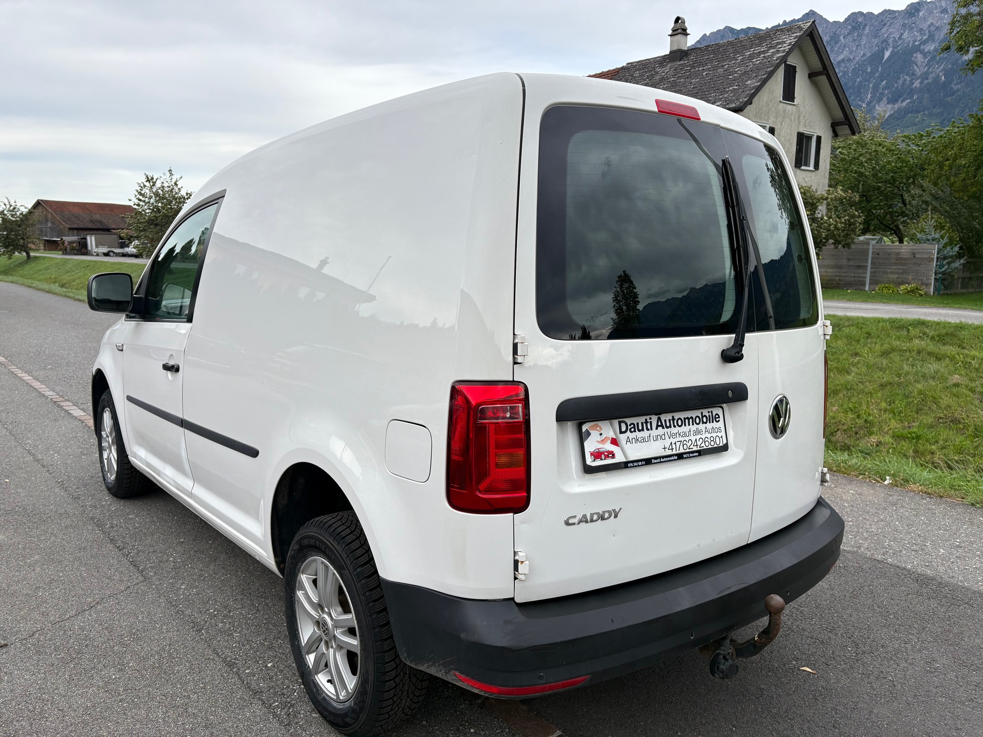 VW Caddy 2.0 TDI 4Motion-image-5