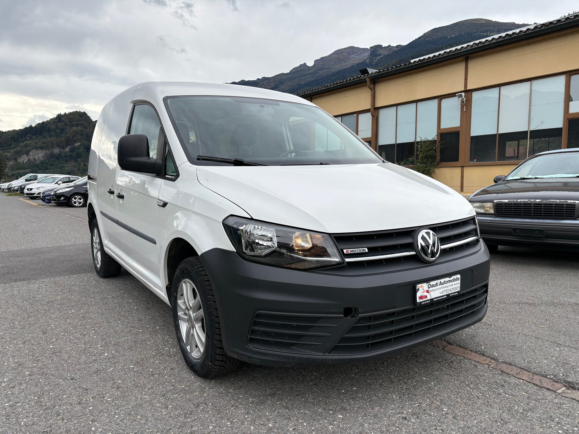 VW Caddy 2.0 TDI 4Motion-image-2