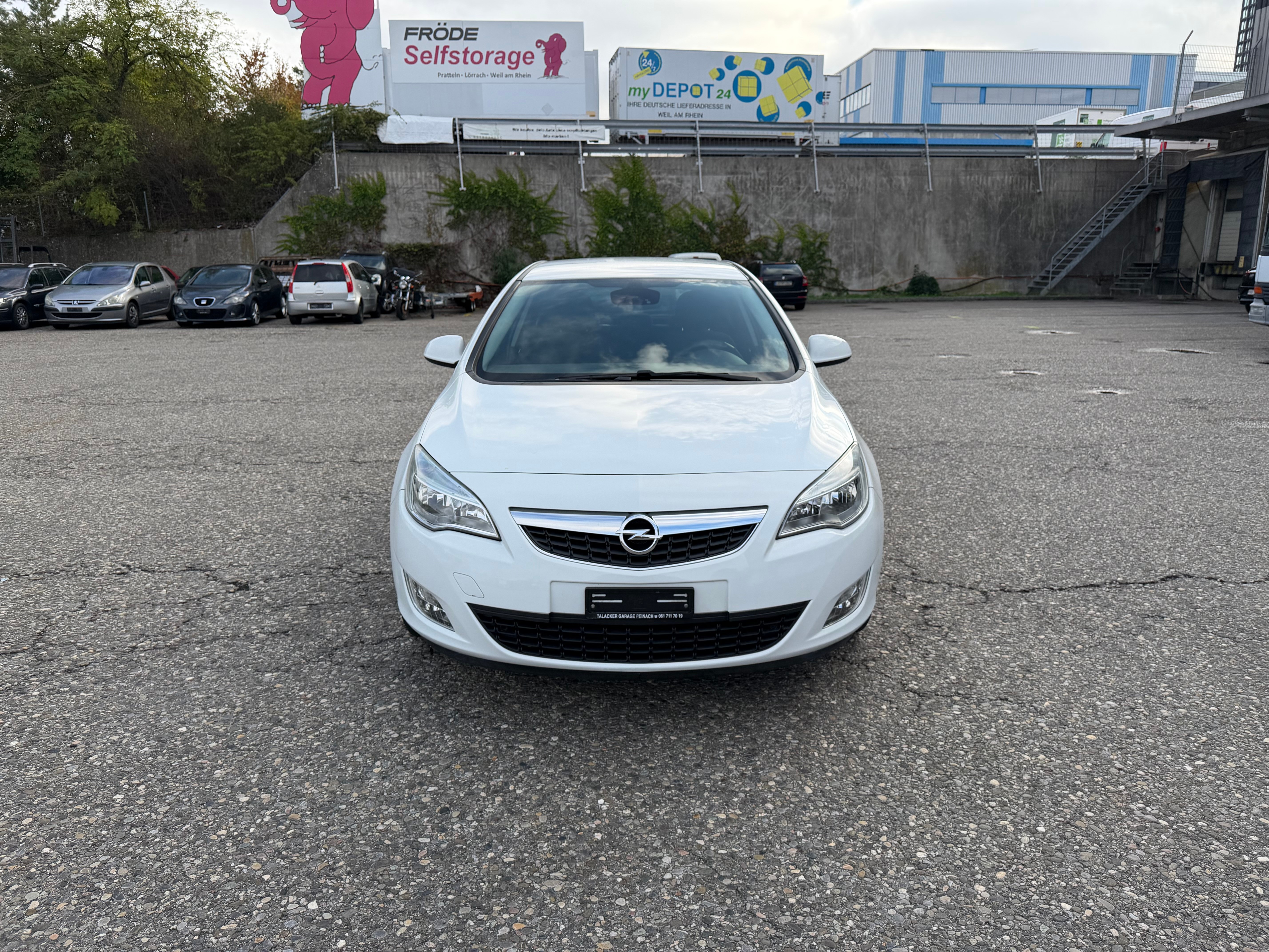 Car photo