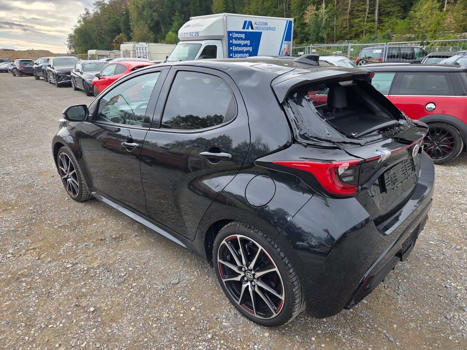 TOYOTA Yaris 1.5 GR Sport e-CVT-image-5