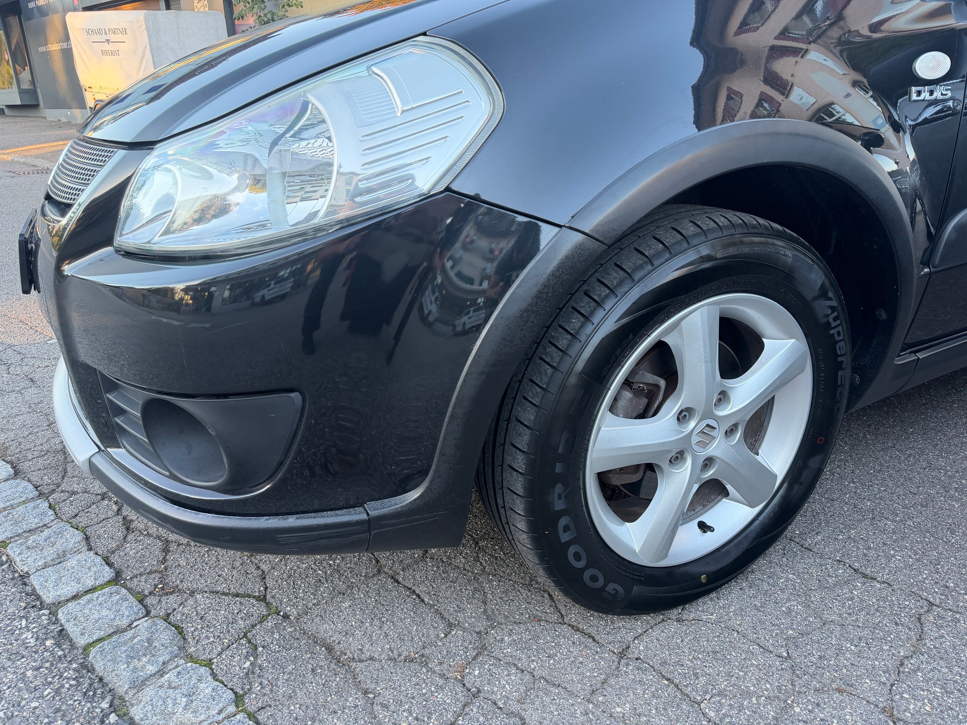 SUZUKI SX4 1.9 TD GL Top 4WD frisch MFK / Service-image-1