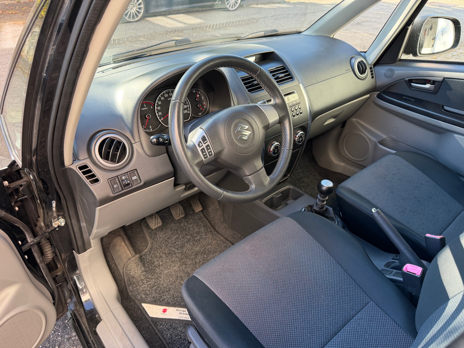 SUZUKI SX4 1.9 TD GL Top 4WD frisch MFK / Service-image-8