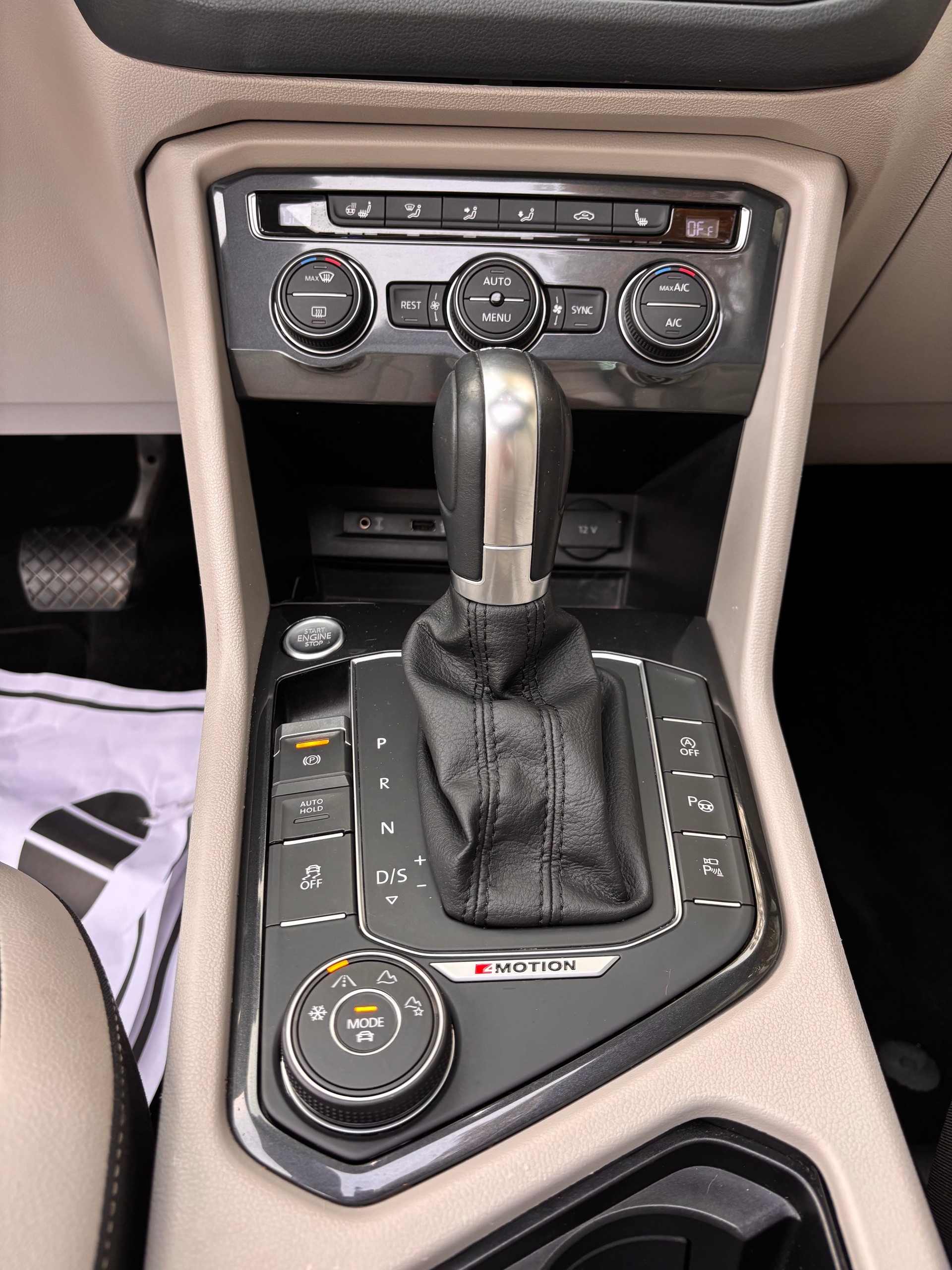 VW Tiguan 2.0TSI Highline 4Motion DSG-image-10