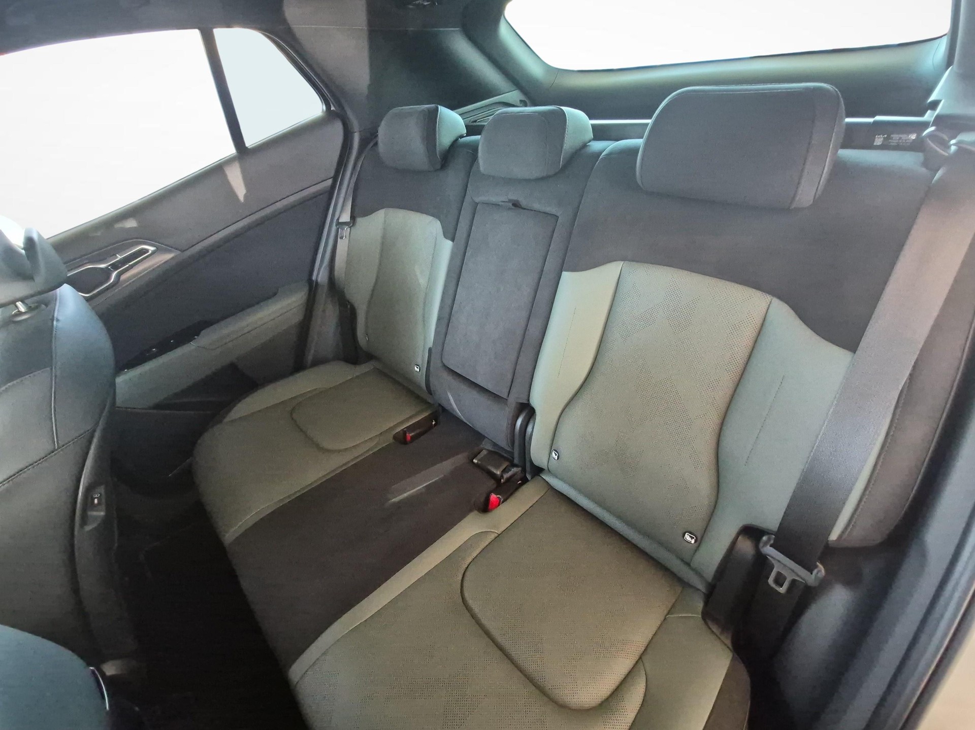 KIA Sportage 1.6 T-GDi Hybrid Power Edition-image-10
