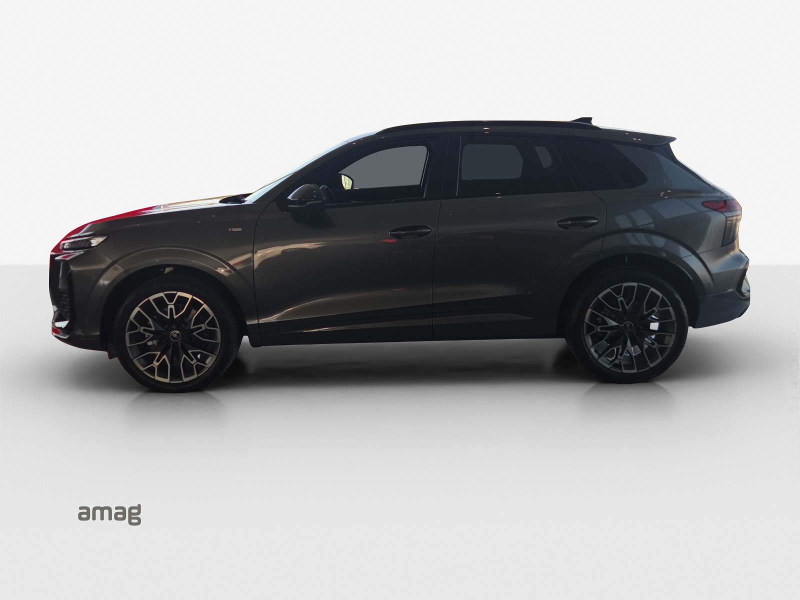 AUDI Q3 SUV TFSI quattro 195 kW S tronic-image-1