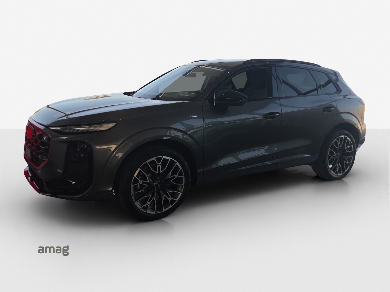 AUDI Q3 SUV TFSI quattro 195 kW S tronic-image-0