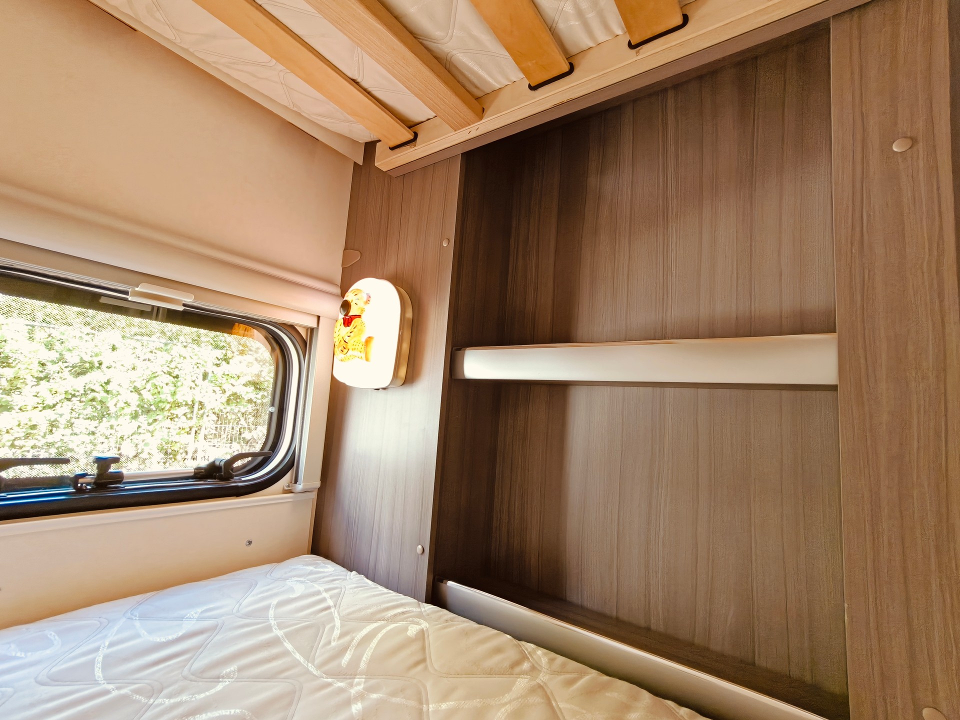 HOBBY On Tour 470 KMF -- Stockbett -- Dachklima-image-25